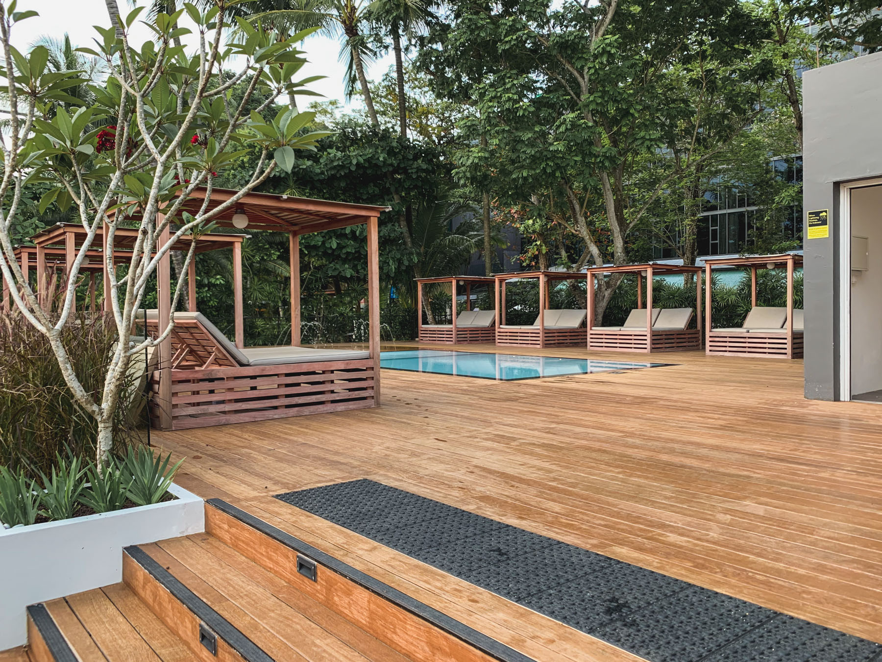 Onewood Timber Deck at Beachside