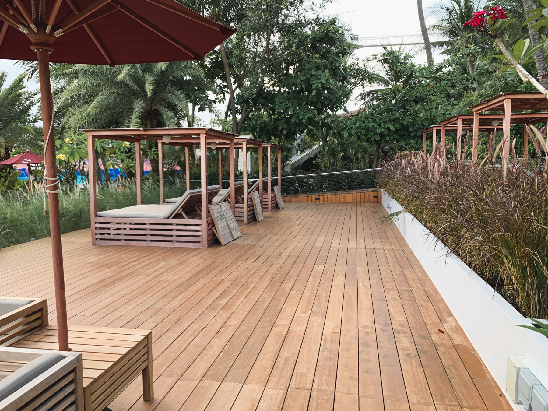 Onewood Timber Deck at Beachside