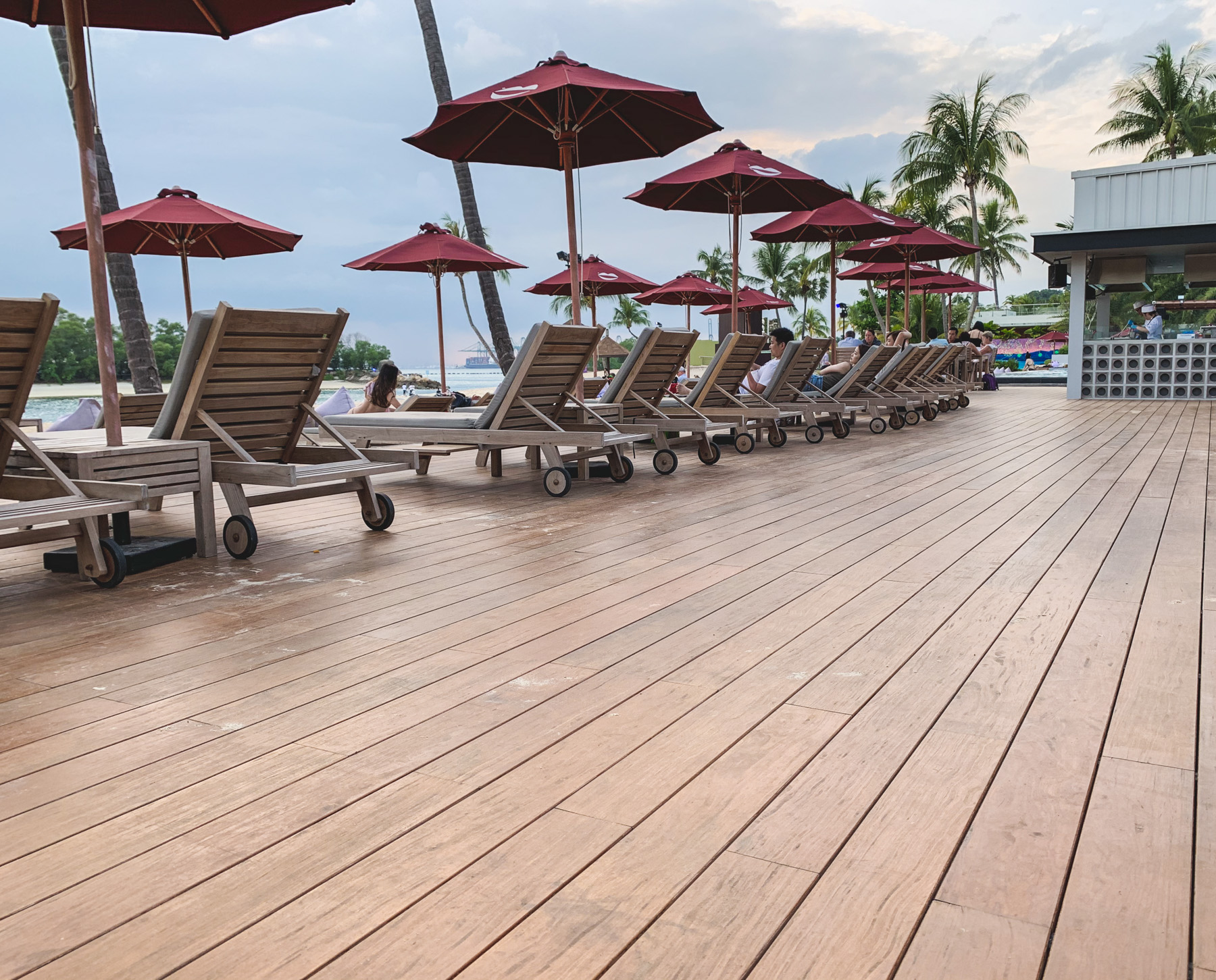 Onewood Timber Deck at Beachside